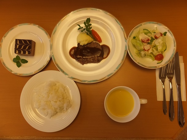 ミニッツステーキ１　DSCF0956